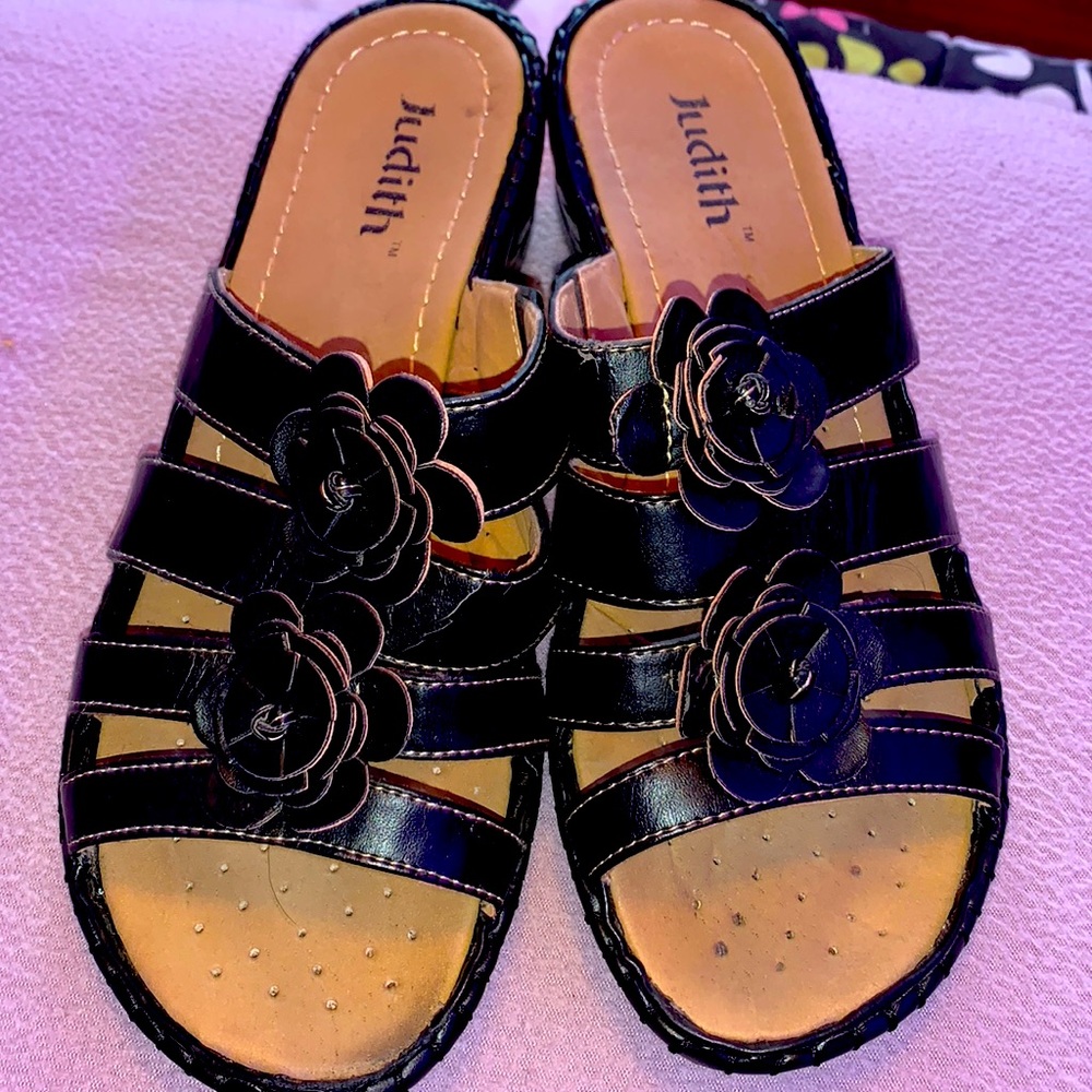 Black Floral Wedge Heal Sandals